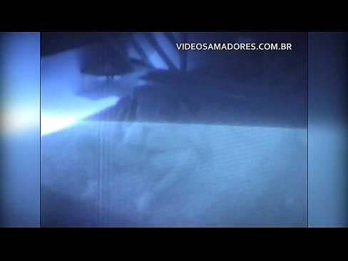 ❤️ Ir-raġel jiffilmja lill-mara tal-ġar u jsib li hu cuckold Vidjo porn f'mt.porn-mz-com.ru