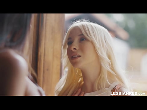 ❤️ It-tifla tiġi d-dar ftit xhur wara u tispiċċa tiekol il-pussy tal-stema taghha Vidjo porn f'mt.porn-mz-com.ru