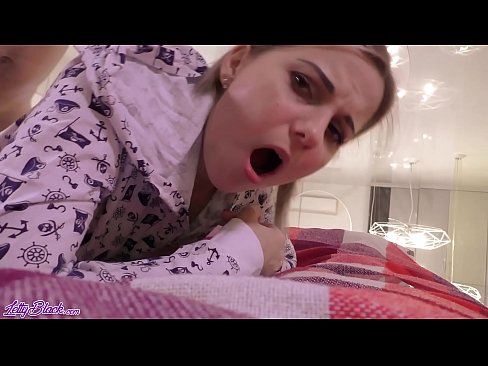 ❤️ Sexy mom tibla u sess pregistyle - cum mill-qrib Vidjo porn f'mt.porn-mz-com.ru